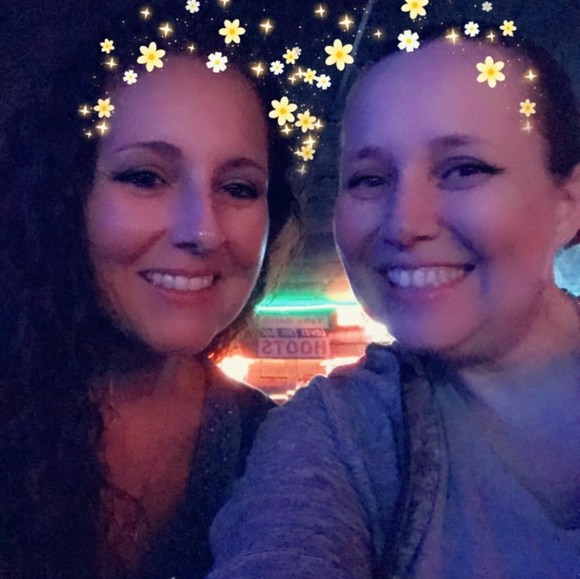 Meet your Posher, Christy - Picture 1 of 1